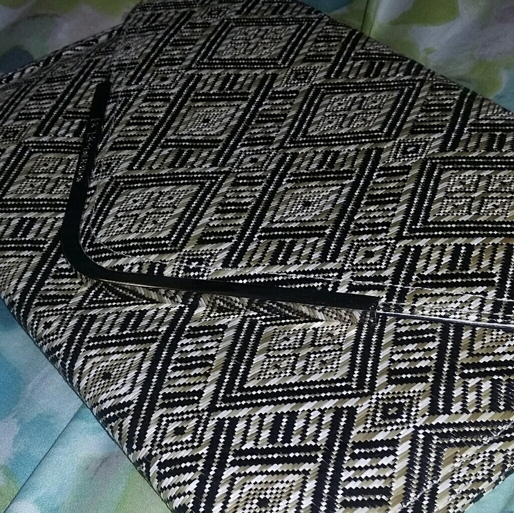 BCBGeneration Large Clutch - Picture 5 of 6